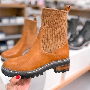 Universal Thread Cognac Sweater Chunky Boot Size 7